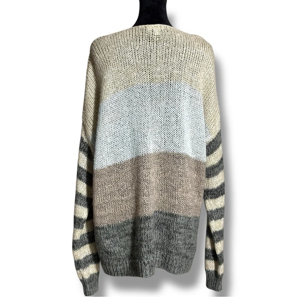 Maurices Elegant Colorblock Blue/Gray/Tan Lightweight Loose Fit Women's Sweater